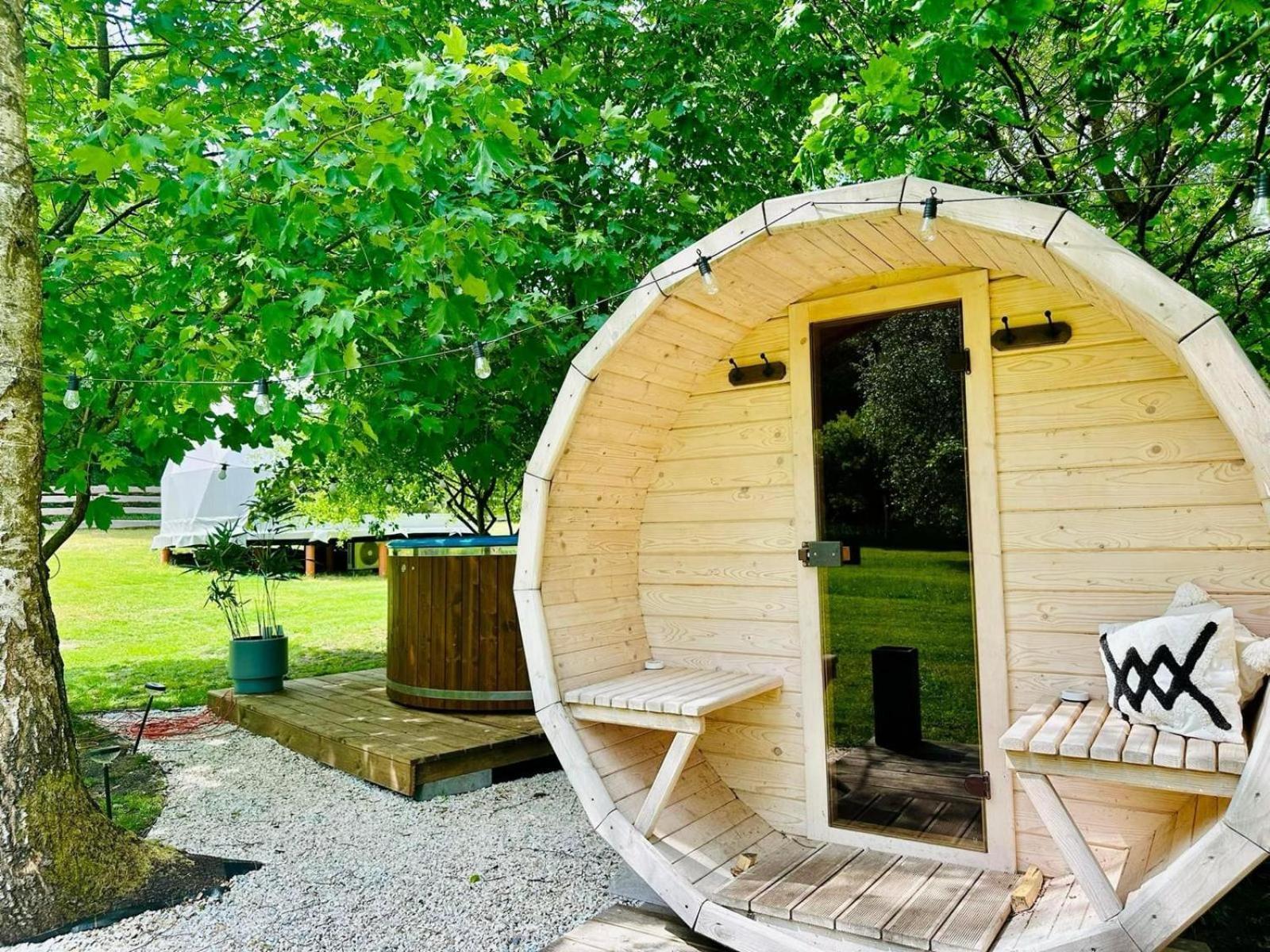 Glampingsantoczno Villa Exteriör bild